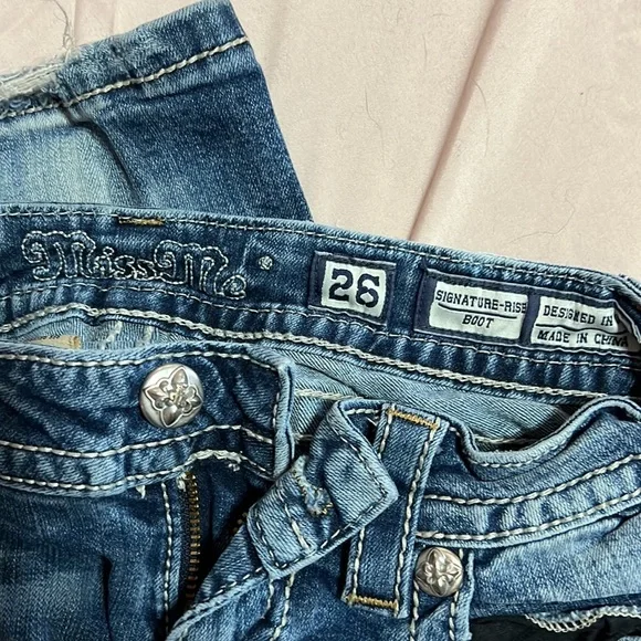 Jeans - Picture 2 of 2